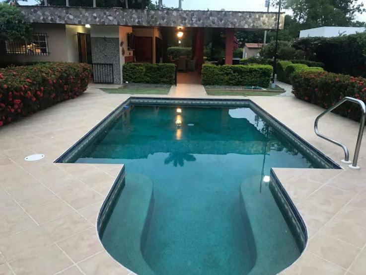 Casa De Los Suenos B&B Coronado Panama Плая Коронадо Екстериор снимка